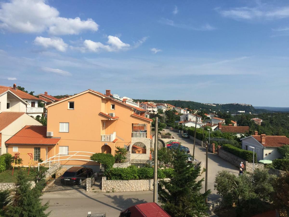 Apartman Lana Apartment Omisalj Bagian luar foto